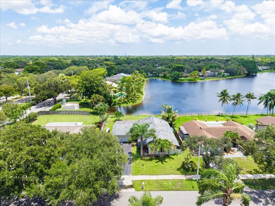 For Rent: $5,000 (4 beds, 3 baths, 1856 Square Feet)