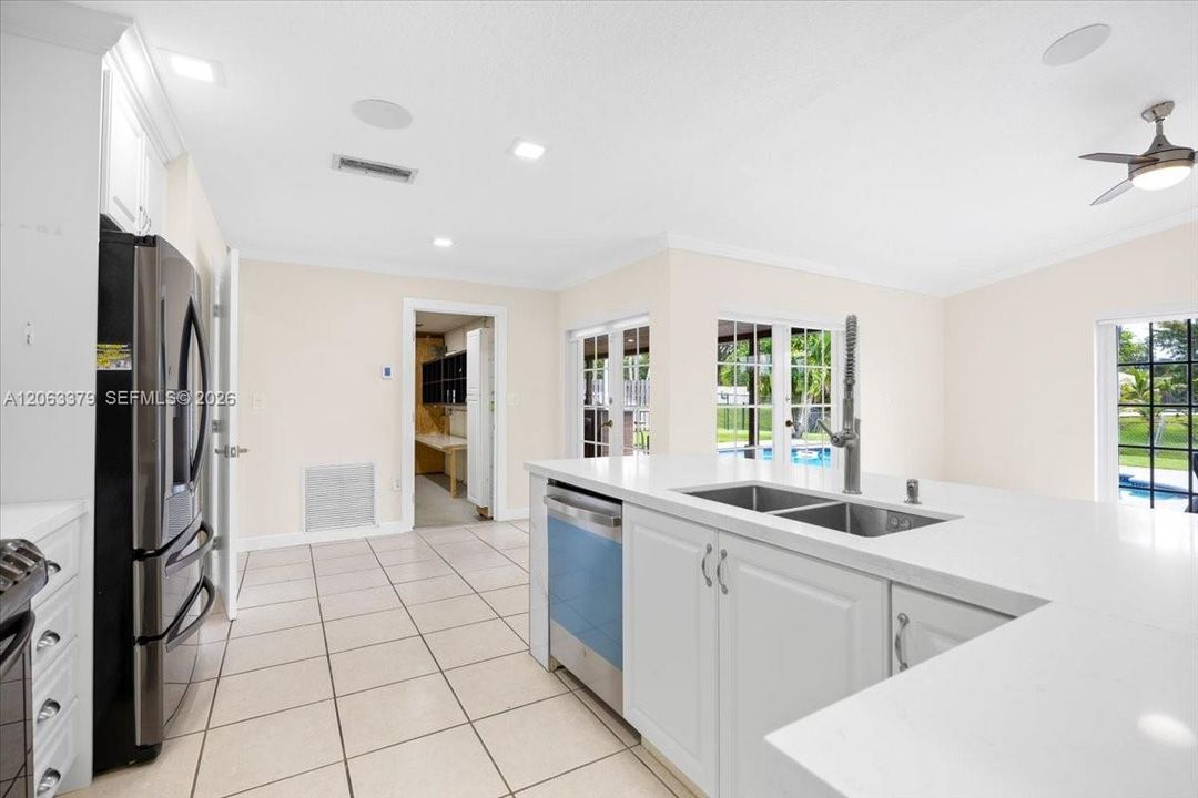 For Rent: $5,000 (4 beds, 3 baths, 1856 Square Feet)