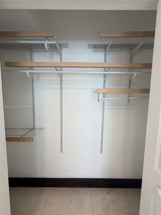 For Rent: $1,850 (1 beds, 1 baths, 539 Square Feet)
