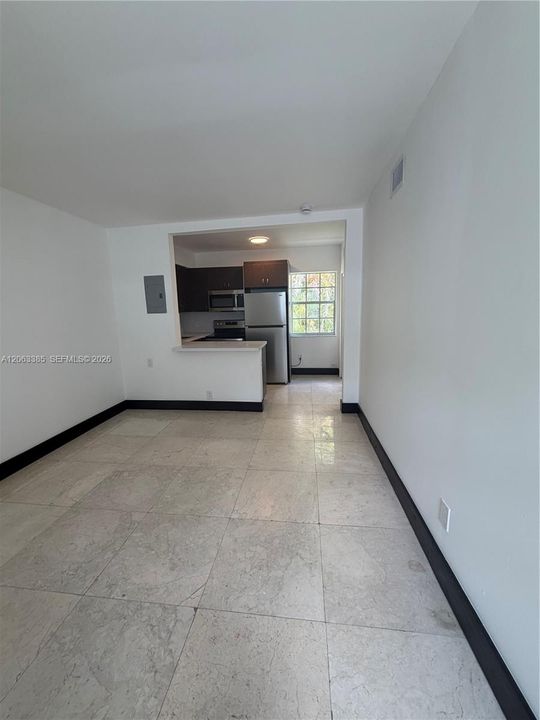 For Rent: $1,850 (1 beds, 1 baths, 539 Square Feet)