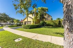 En Venta: $859,900 (4 camas, 2 baños, 2450 Pies cuadrados)