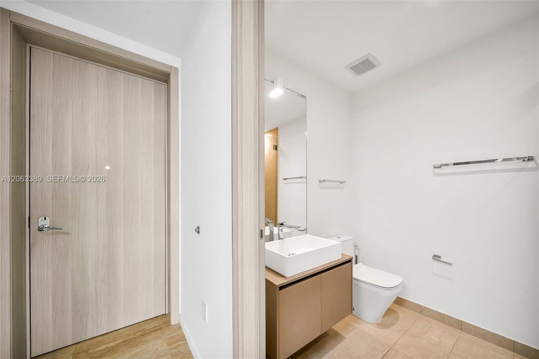 For Sale: $3,000,000 (3 beds, 3 baths, 2076 Square Feet)