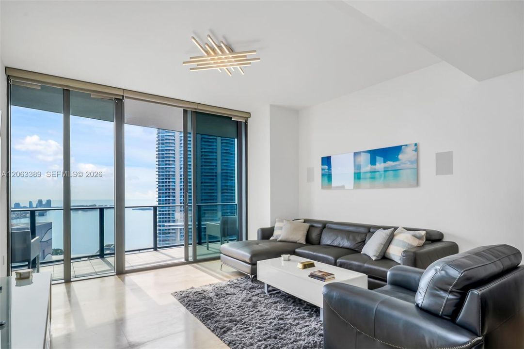 For Sale: $3,000,000 (3 beds, 3 baths, 2076 Square Feet)