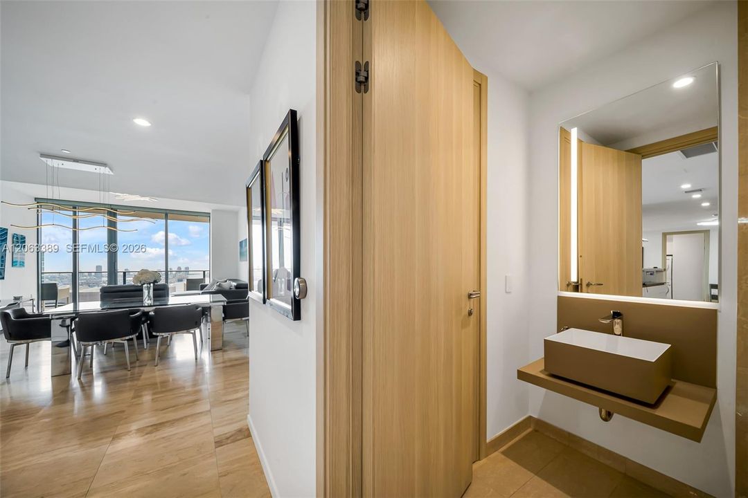 For Sale: $3,000,000 (3 beds, 3 baths, 2076 Square Feet)