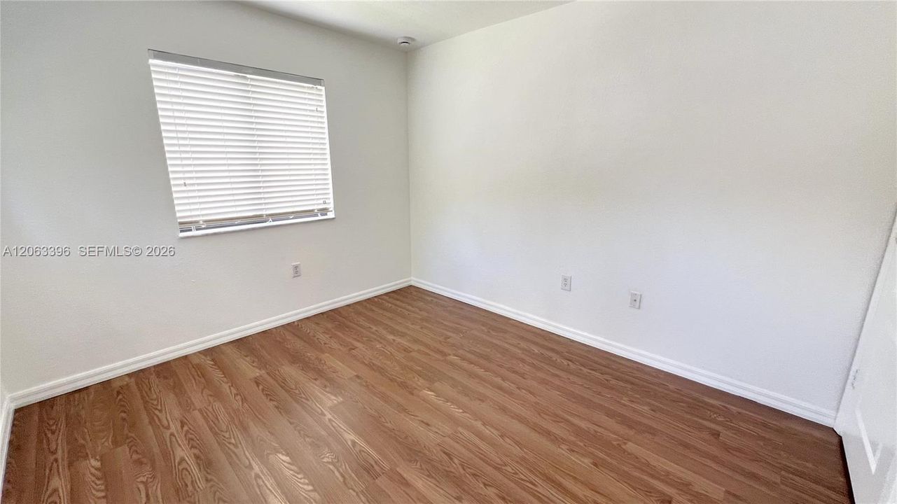 В аренду: $2,200 (3 спален, 2 ванн, 1383 Квадратных фут)