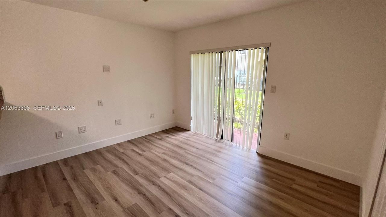 В аренду: $2,200 (3 спален, 2 ванн, 1383 Квадратных фут)