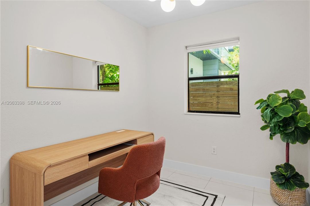 В аренду: $2,200 (1 спален, 1 ванн, 600 Квадратных фут)