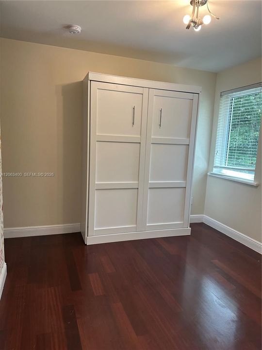 En Renta: $9,998 (3 camas, 2 baños, 2300 Pies cuadrados)