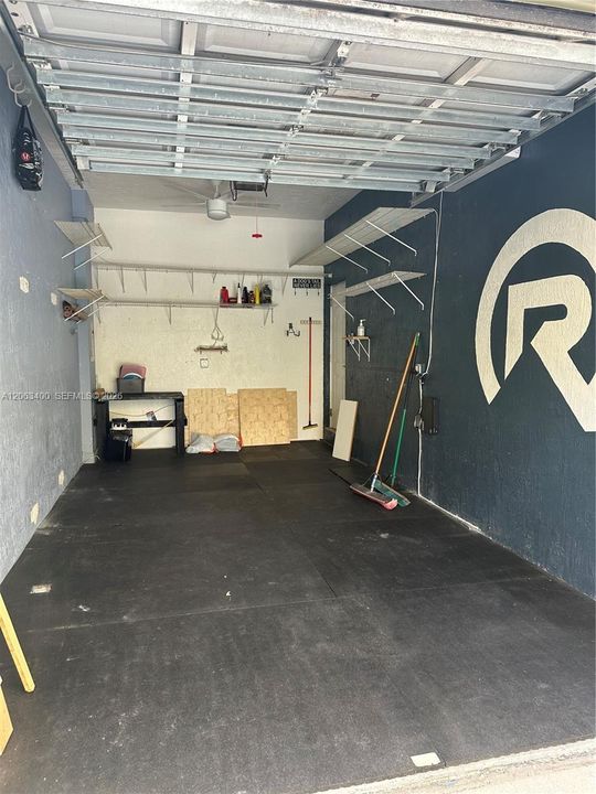 En Renta: $9,998 (3 camas, 2 baños, 2300 Pies cuadrados)