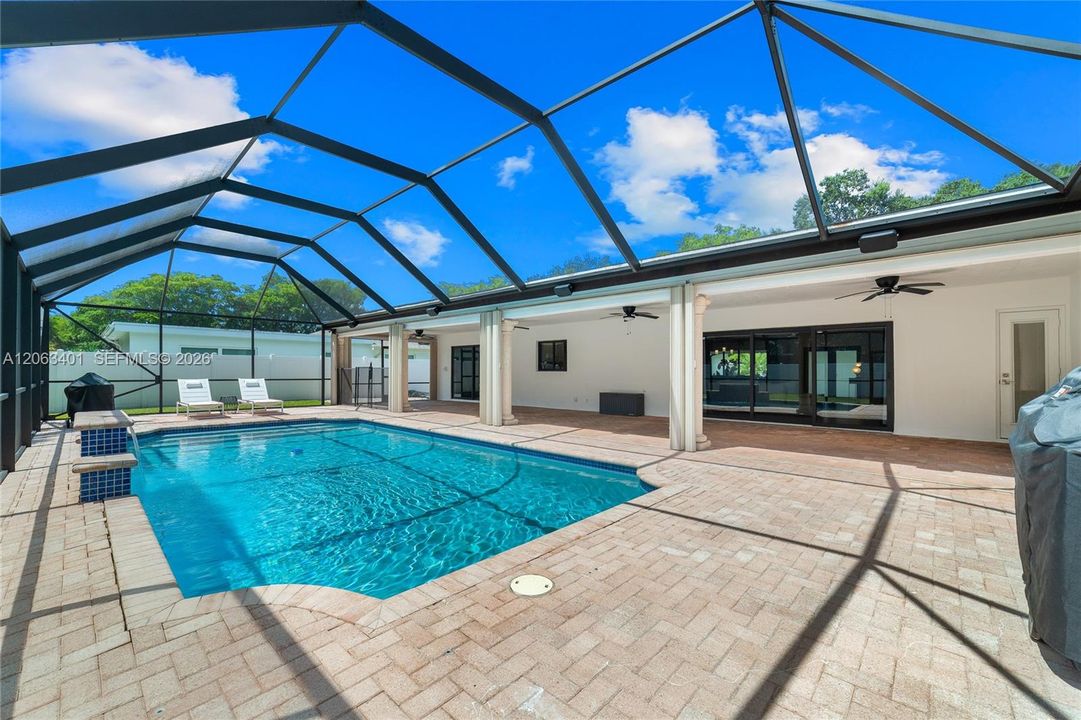 For Sale: $1,149,900 (6 beds, 3 baths, 2947 Square Feet)