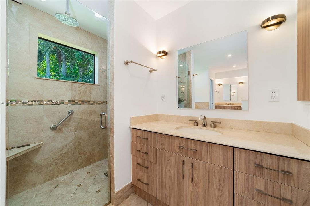For Sale: $1,149,900 (6 beds, 3 baths, 2947 Square Feet)
