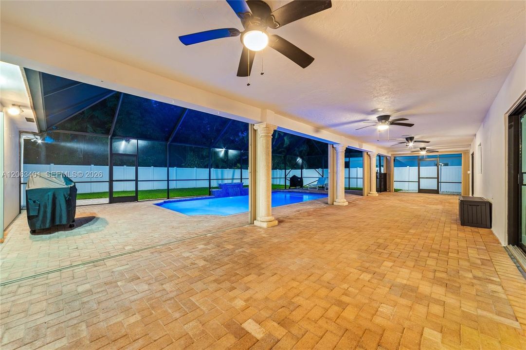 For Sale: $1,149,900 (6 beds, 3 baths, 2947 Square Feet)