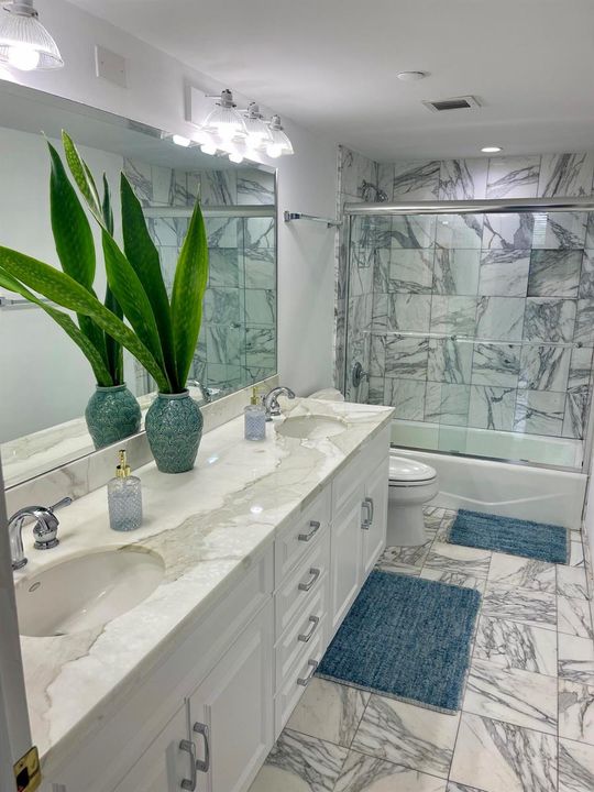 2nd Bathroom
