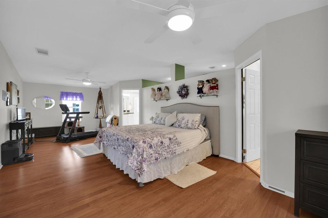 19_8p3a7981