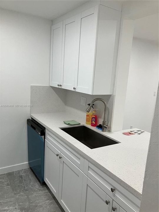 В аренду: $1,900 (0 спален, 1 ванн, 507 Квадратных фут)