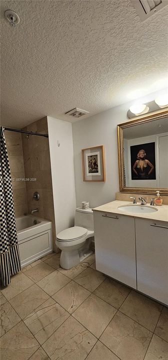 На продажу: $369,900 (1 спален, 1 ванн, 839 Квадратных фут)
