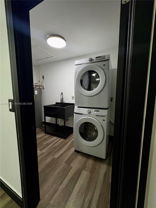 В аренду: $2,900 (2 спален, 2 ванн, 2779 Квадратных фут)