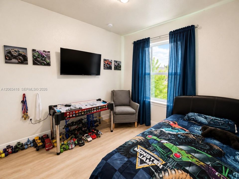 En Venta: $575,000 (3 camas, 2 baños, 1488 Pies cuadrados)