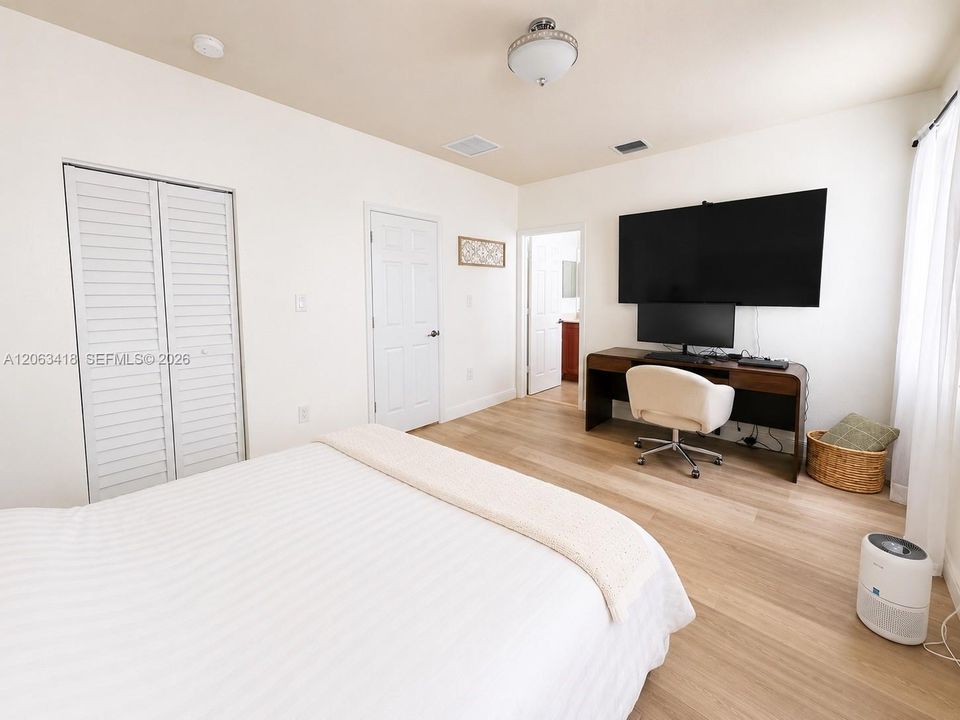 En Venta: $575,000 (3 camas, 2 baños, 1488 Pies cuadrados)