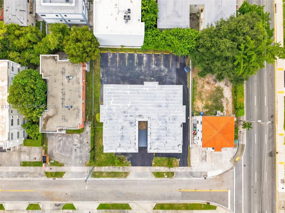 For Rent: $2,500 (3 beds, 1 baths, 7888 Square Feet)