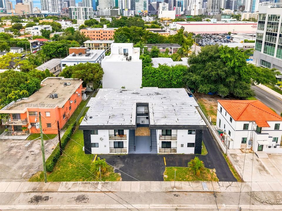 For Rent: $2,500 (3 beds, 1 baths, 7888 Square Feet)