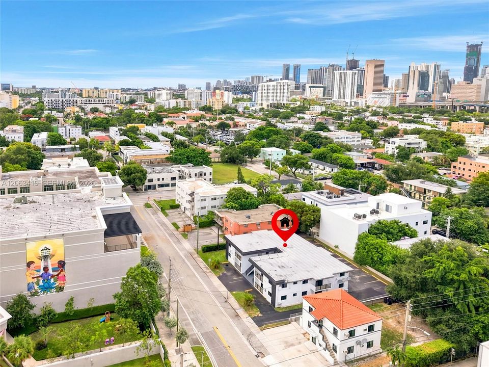 For Rent: $2,500 (3 beds, 1 baths, 7888 Square Feet)
