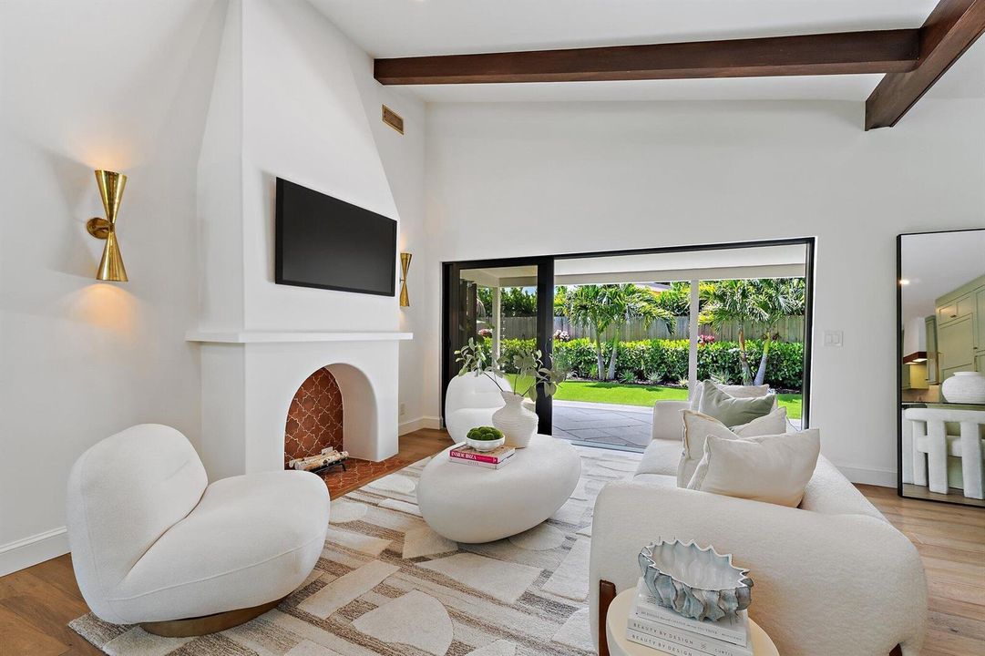 048-420GulfRd-NorthPalmBeach-SMALL