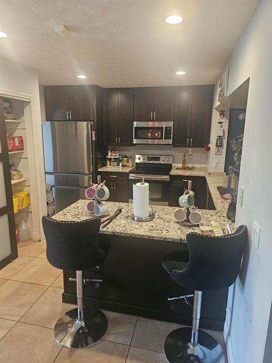 1001001779