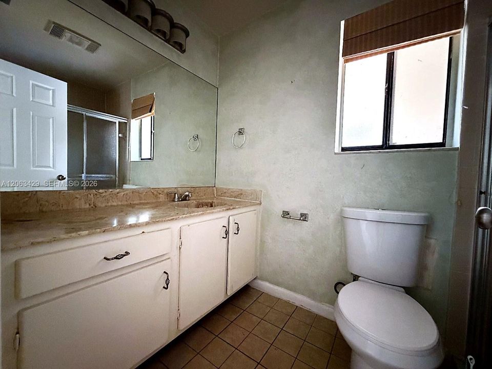 En Renta: $2,700 (3 camas, 2 baños, 1646 Pies cuadrados)
