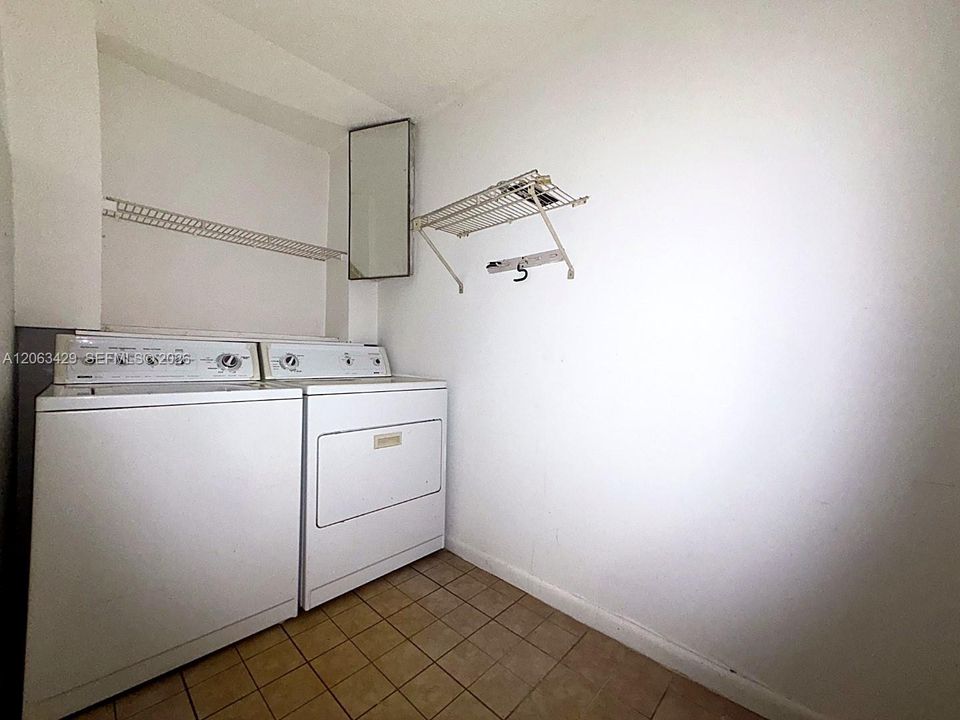 En Renta: $2,700 (3 camas, 2 baños, 1646 Pies cuadrados)
