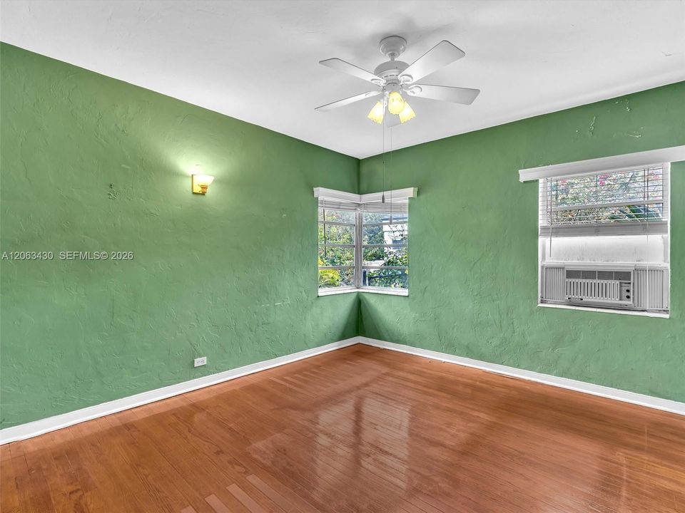 На продажу: $1,420,000 (3 спален, 2 ванн, 1755 Квадратных фут)