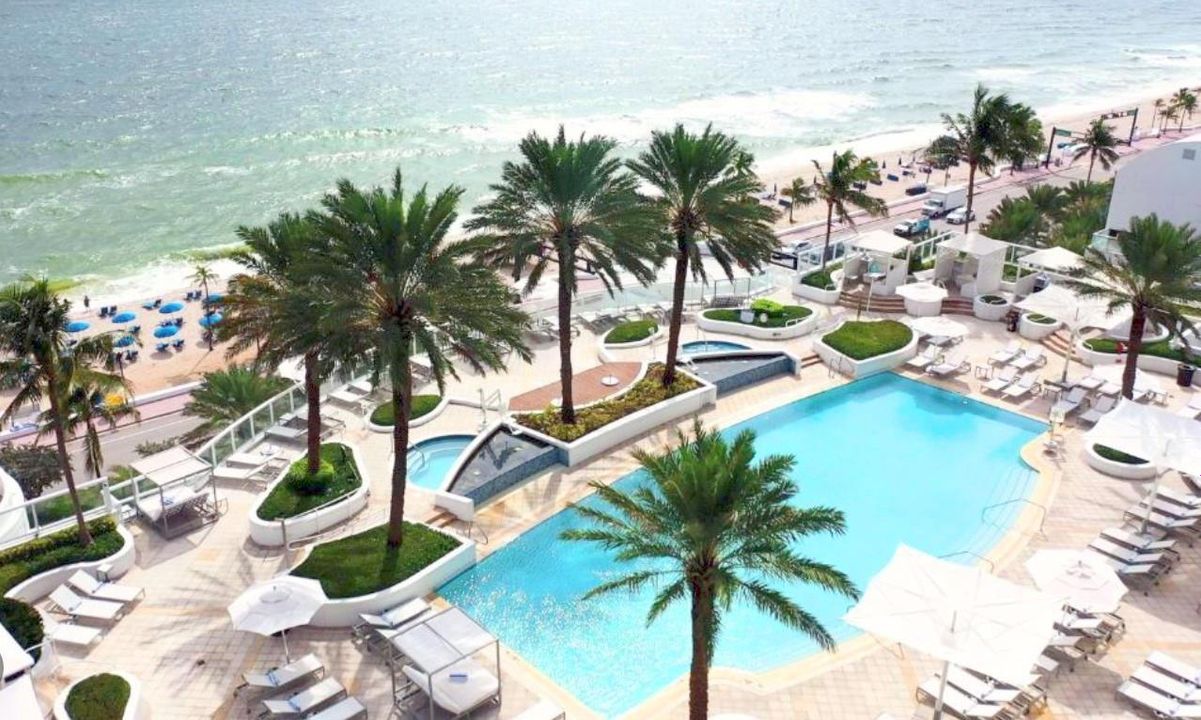 Cabana Service