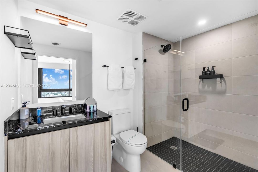 For Sale: $975,000 (2 beds, 2 baths, 696 Square Feet)