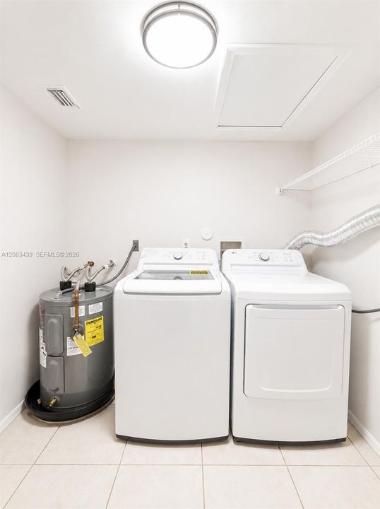 En Renta: $2,150 (2 camas, 2 baños, 1201 Pies cuadrados)