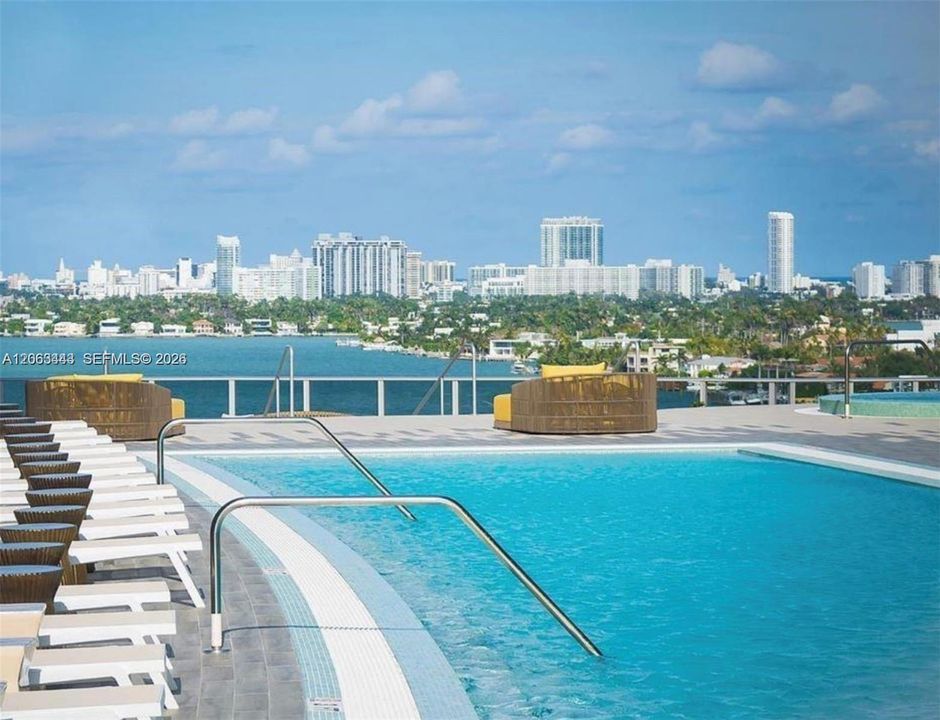 For Sale: $745,000 (2 beds, 2 baths, 1171 Square Feet)