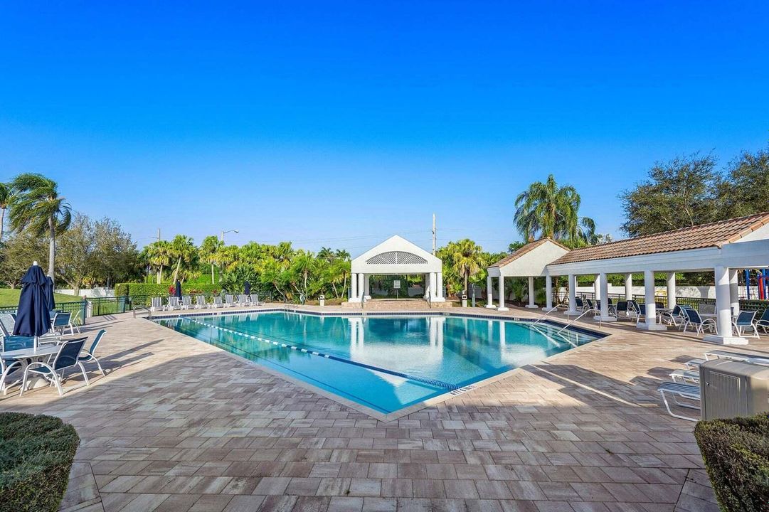 Seasons Pool