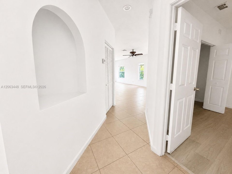 В аренду: $2,750 (3 спален, 2 ванн, 1411 Квадратных фут)