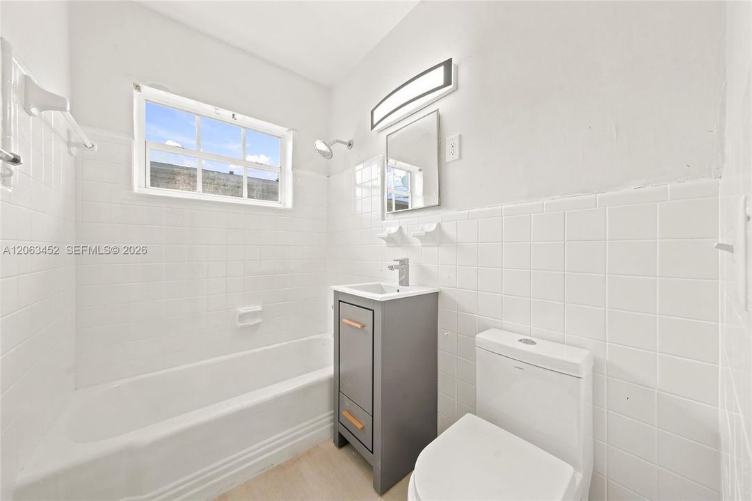 В аренду: $2,300 (2 спален, 1 ванн, 1430 Квадратных фут)