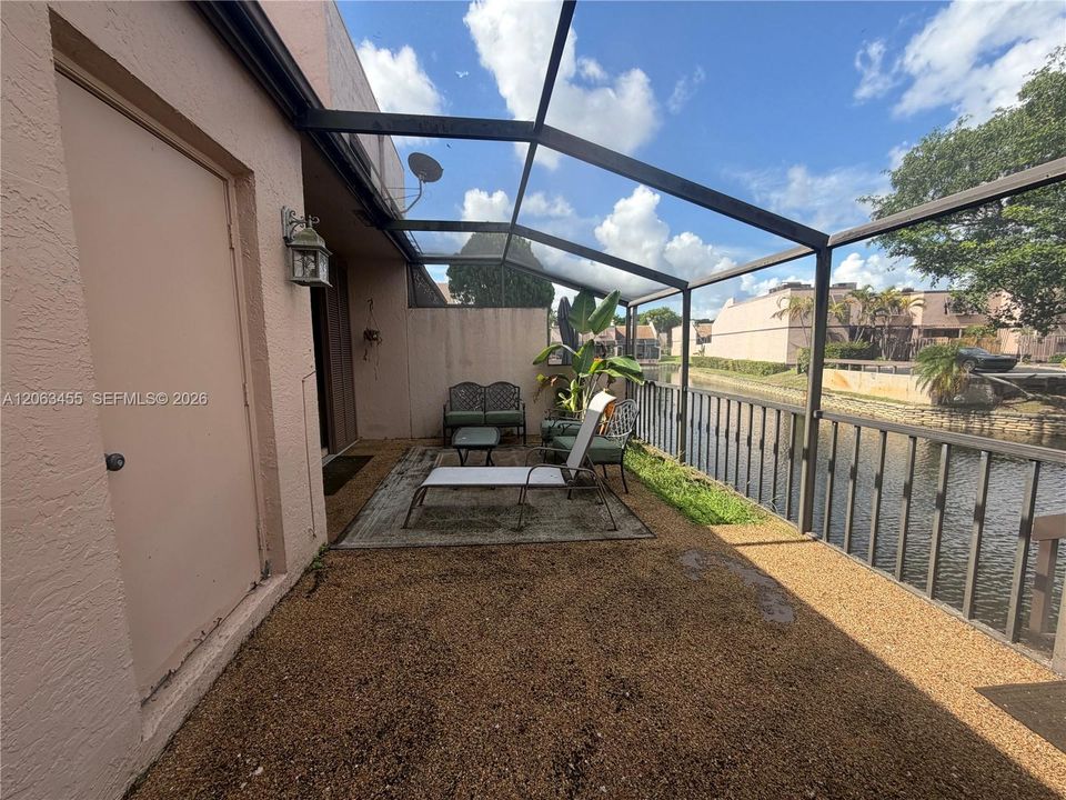 En Renta: $3,199 (3 camas, 2 baños, 1095 Pies cuadrados)
