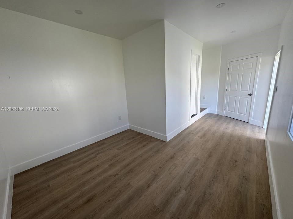 В аренду: $1,250 (3 спален, 2 ванн, 1273 Квадратных фут)