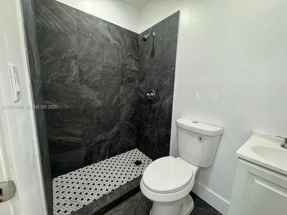 В аренду: $1,250 (3 спален, 2 ванн, 1273 Квадратных фут)