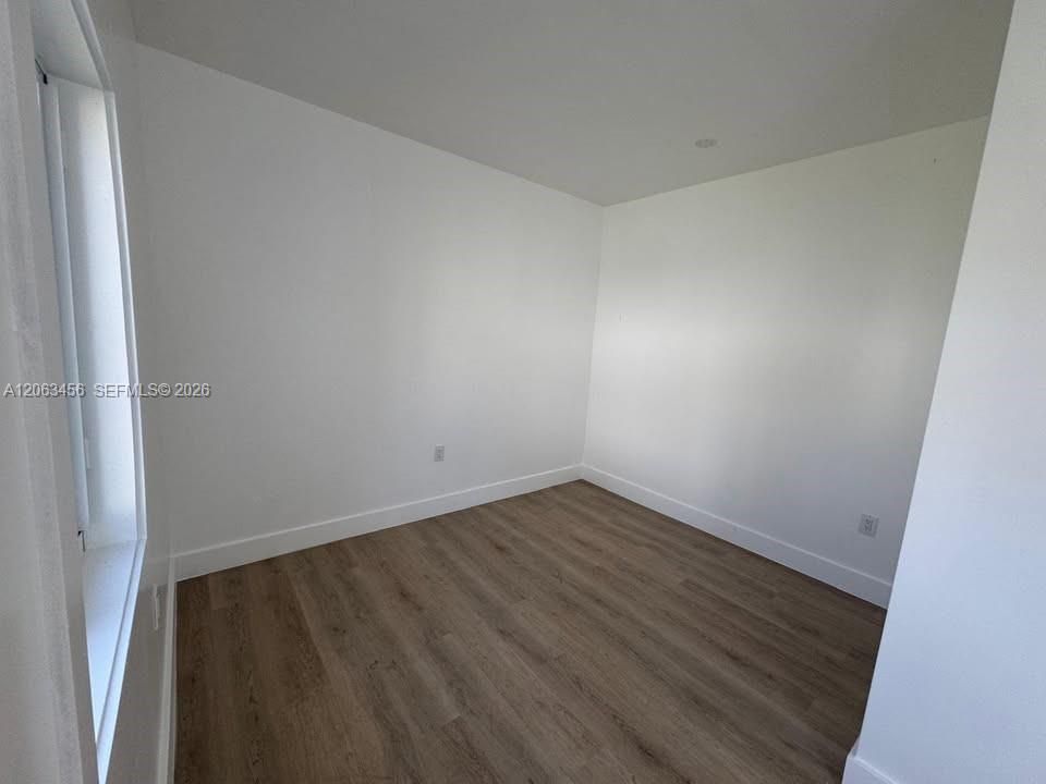 В аренду: $1,250 (3 спален, 2 ванн, 1273 Квадратных фут)