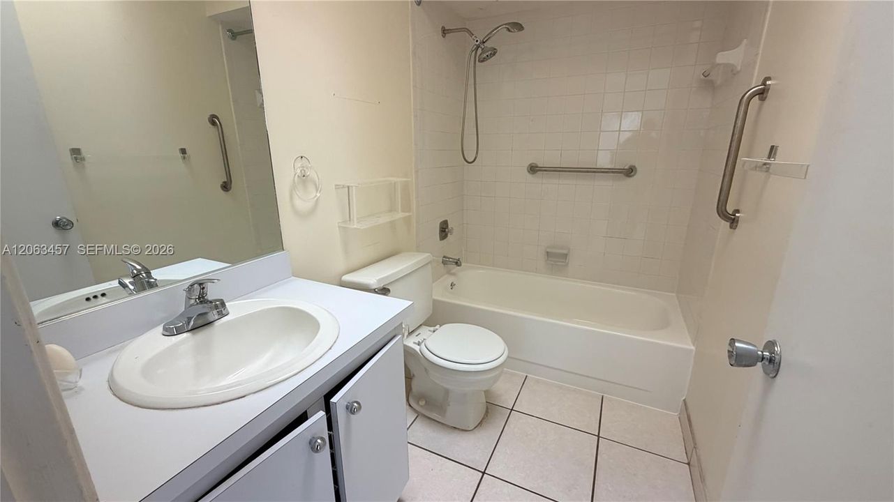 For Rent: $5,250 (4 beds, 3 baths, 1468 Square Feet)