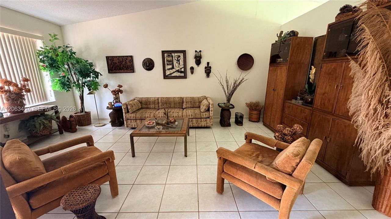 For Rent: $5,250 (4 beds, 3 baths, 1468 Square Feet)