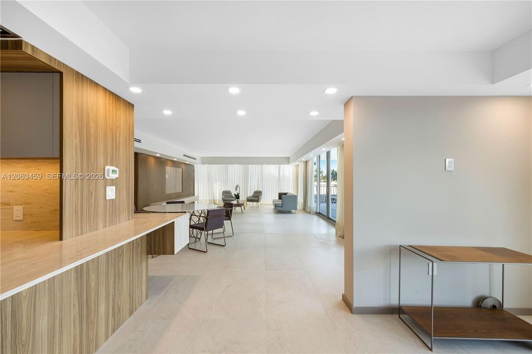 Open Kitchen