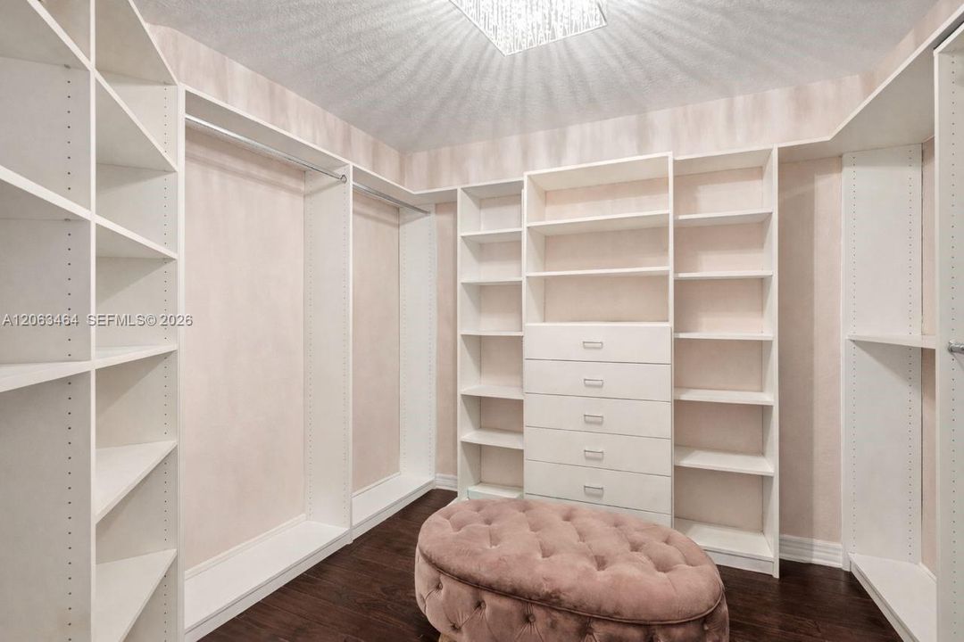 На продажу: $449,000 (3 спален, 2 ванн, 1748 Квадратных фут)