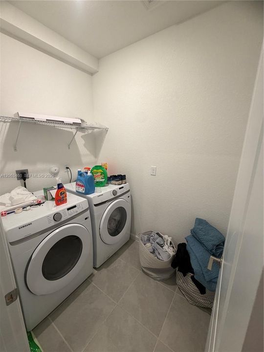 В аренду: $3,000 (4 спален, 3 ванн, 2005 Квадратных фут)