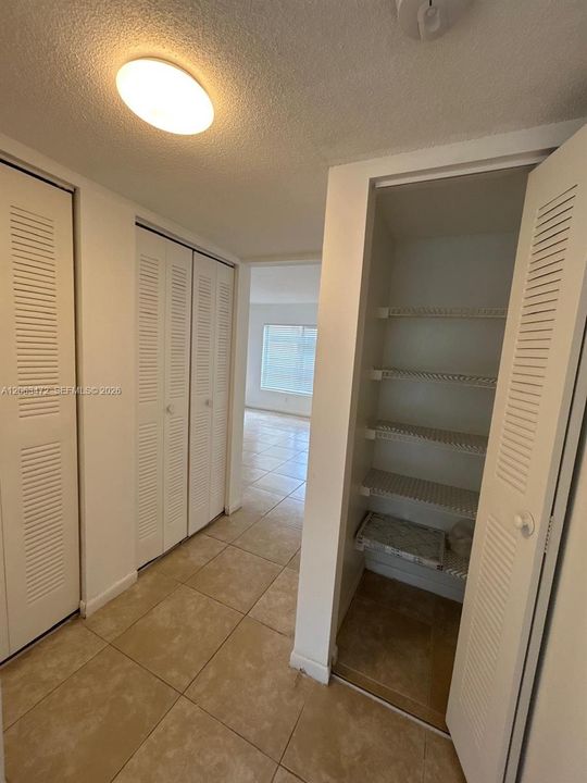 For Rent: $1,850 (1 beds, 1 baths, 768 Square Feet)
