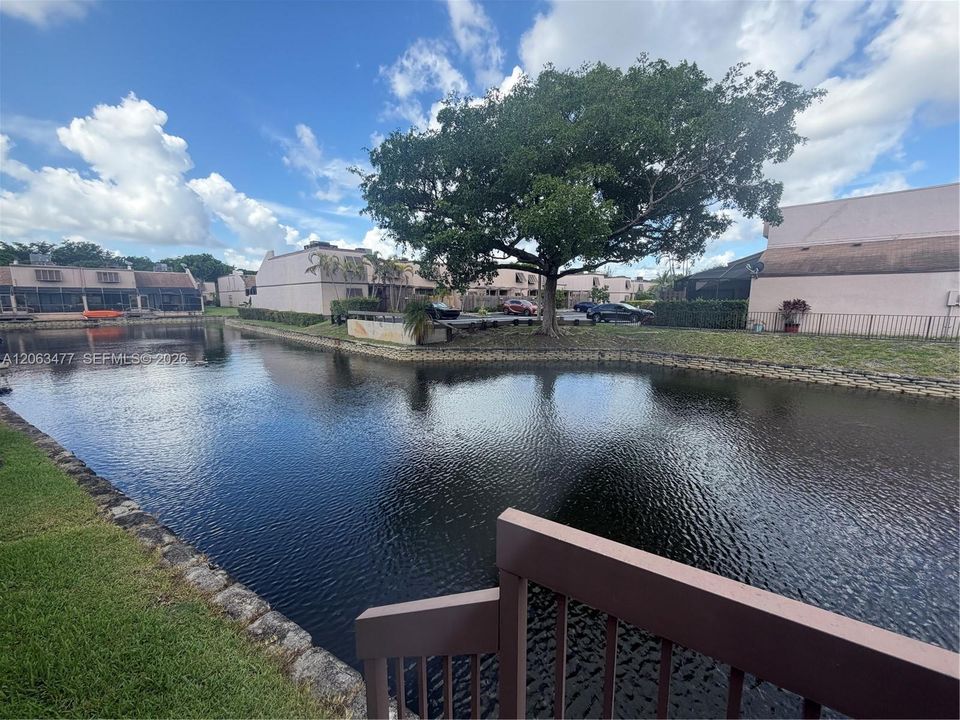 En Venta: $464,999 (3 camas, 2 baños, 1095 Pies cuadrados)