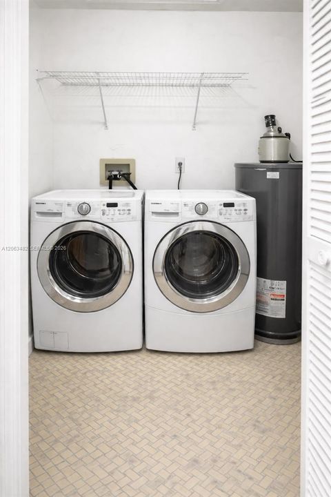 В аренду: $2,200 (2 спален, 2 ванн, 1201 Квадратных фут)